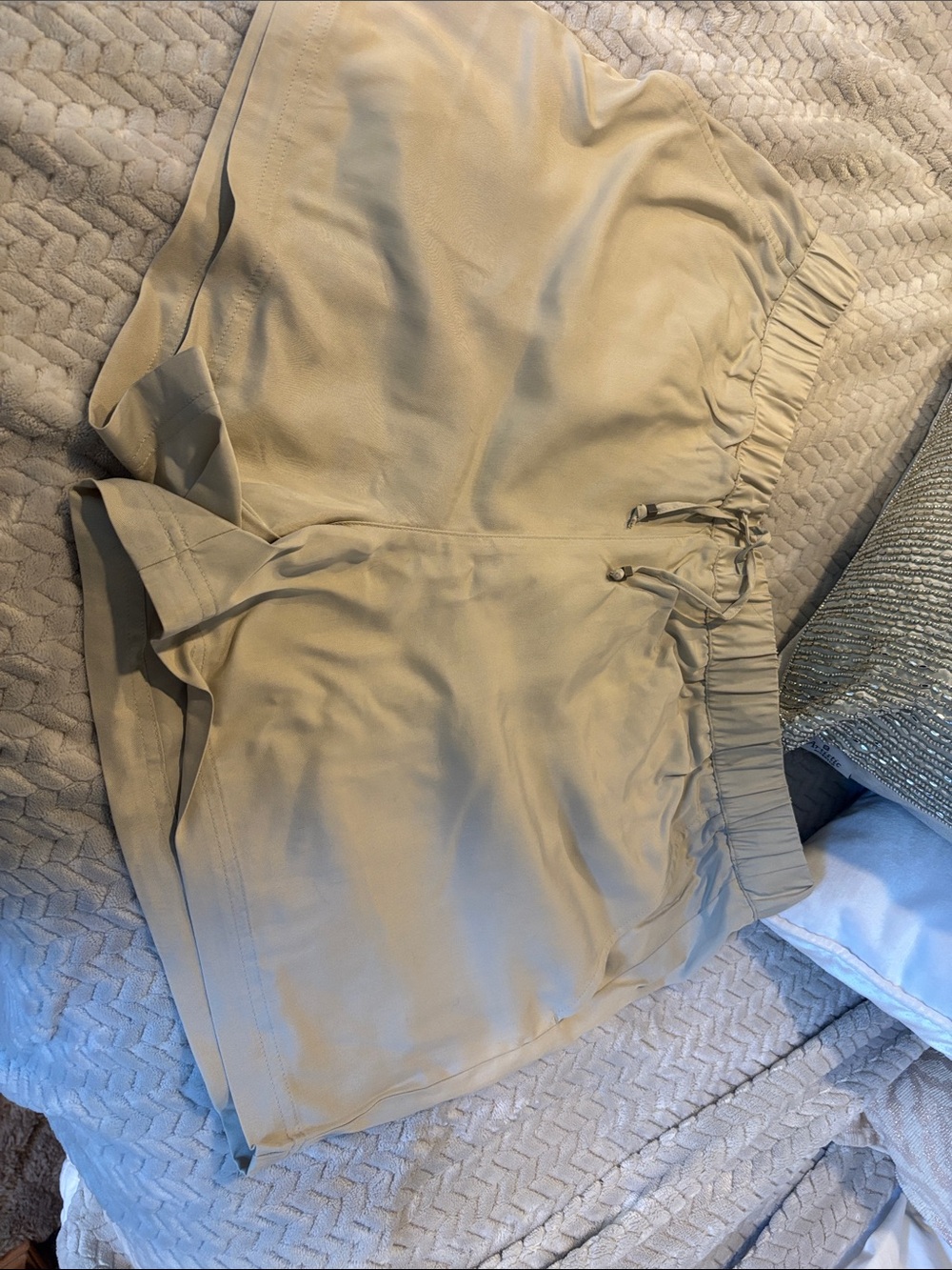 Banana Republic Light Beige Elastic Waist Shorts NWT